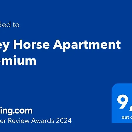 Grey Horse Premium